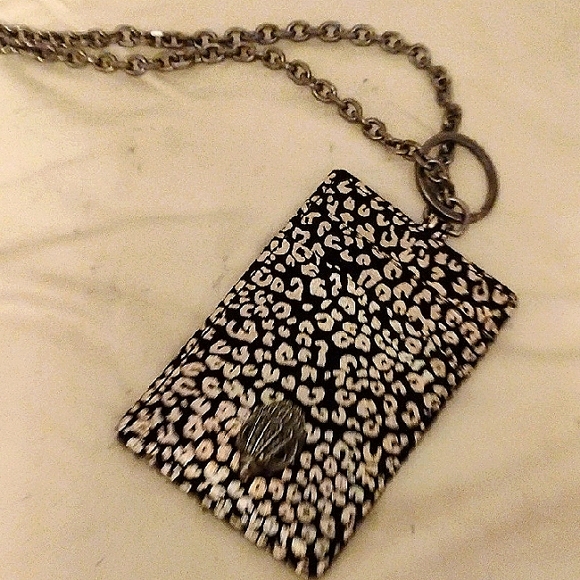 Kurt Geiger NWOT Chain/Key Ring Card Holder/Wallet - Picture 1 of 8